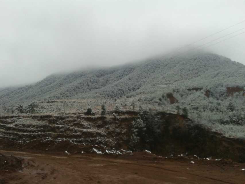 2015年凉山州会东县堵格乡雪景